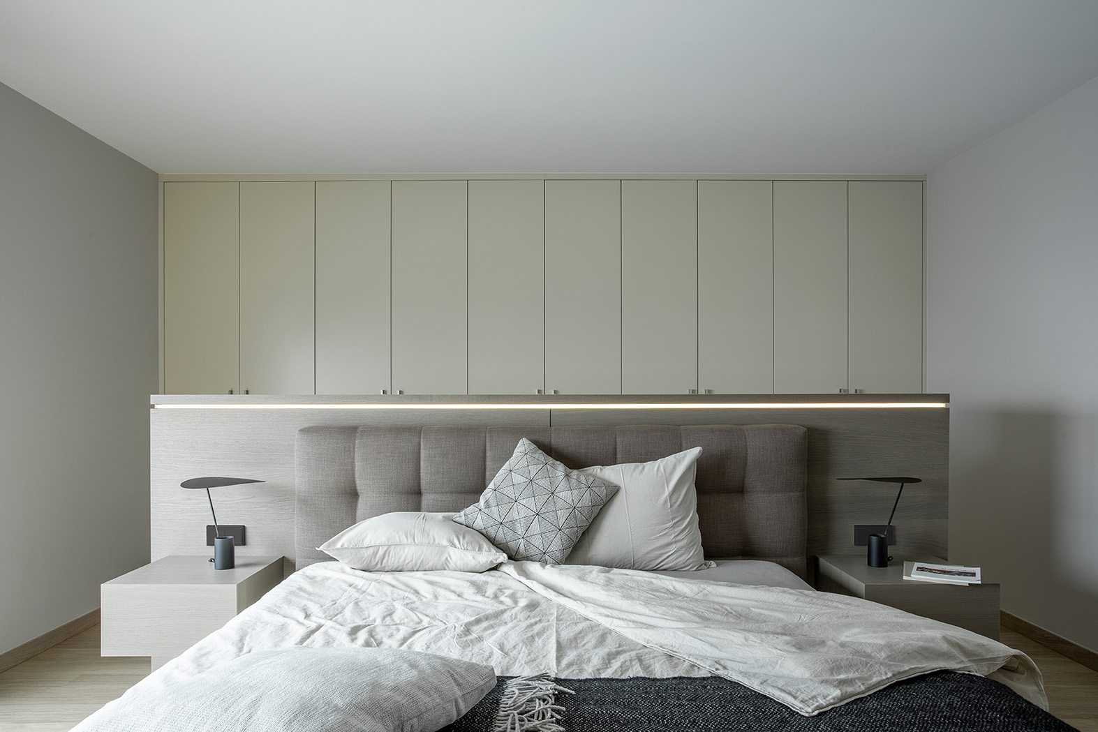chambre contemporaine, teintes beiges